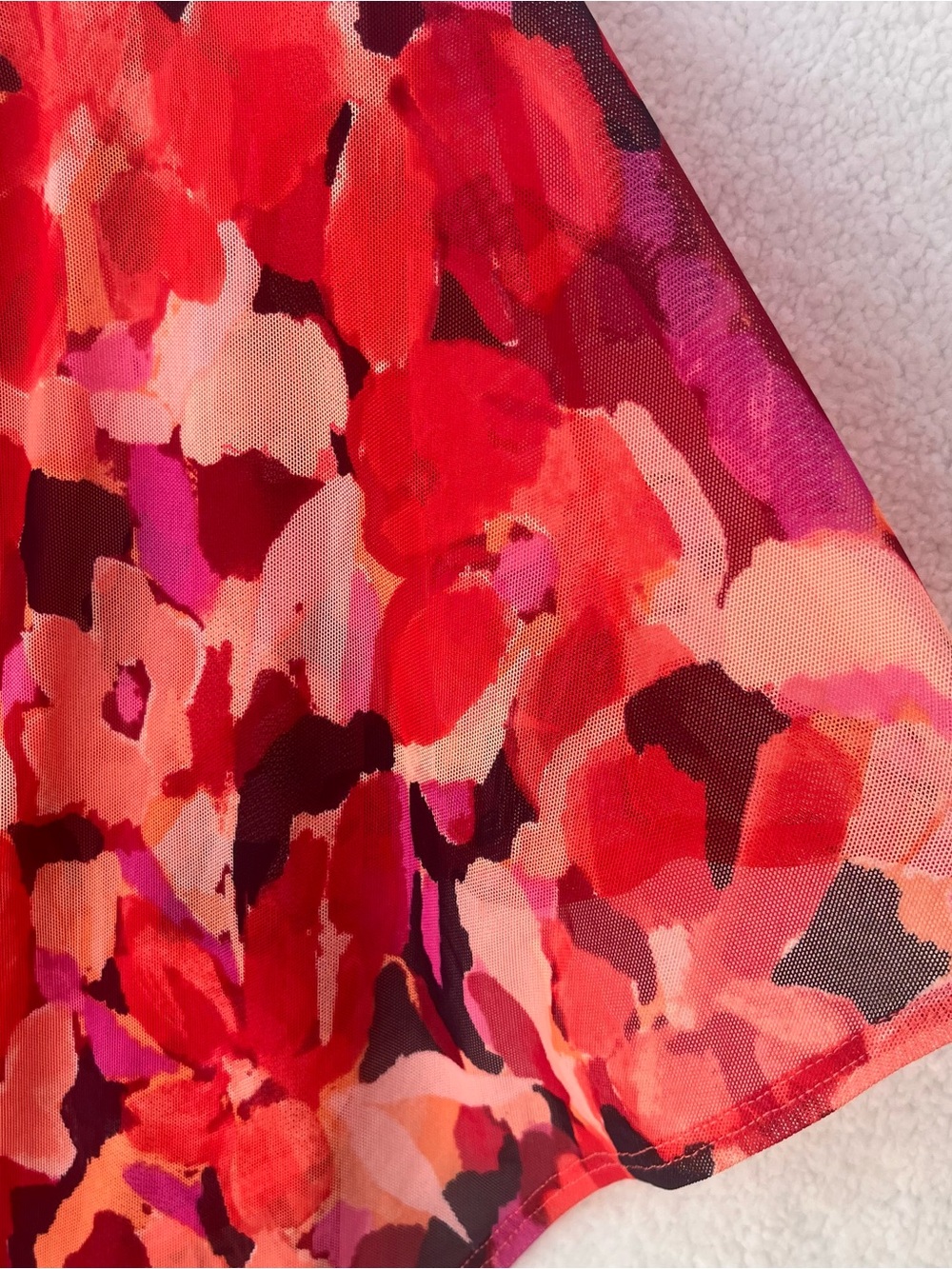 Ava & Grace Coral and Pink Floral Blouse with Gold Chain Accent XL - Picture 4 of 6